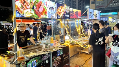 各地打造新消费场景 持续释放夜经济活力