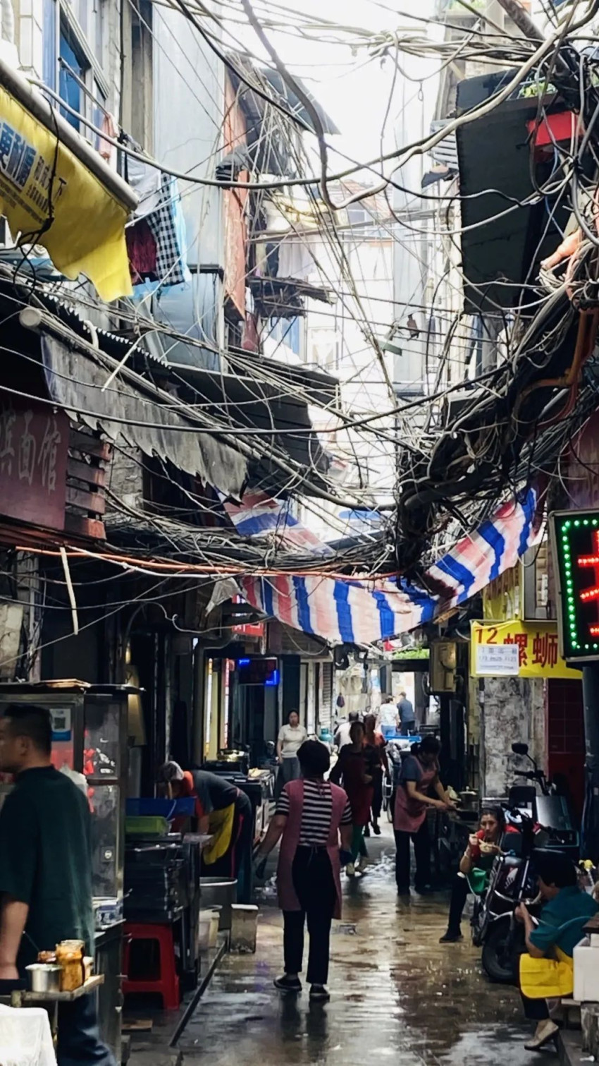 汉正街的陋巷里，藏着“全国第一快餐品牌”