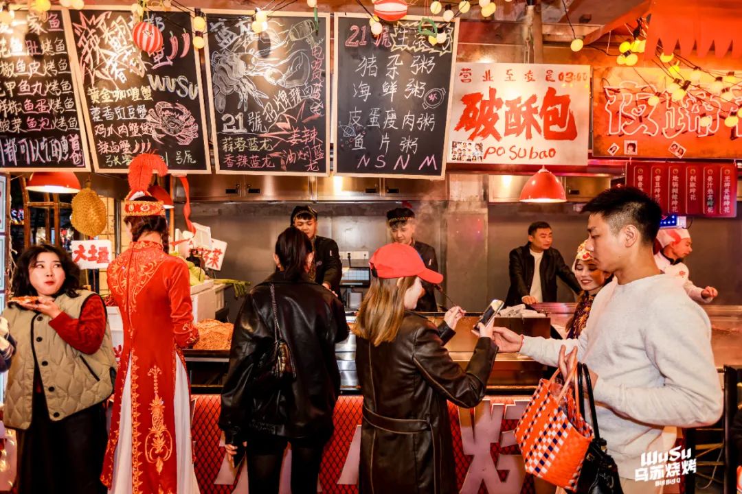 3000平的“宵夜城”！这家店要当成都餐饮新顶流？